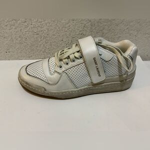 $695 Saint Laurent SL24 Travis Distressed Aged Perforated Low Top Sneakers White